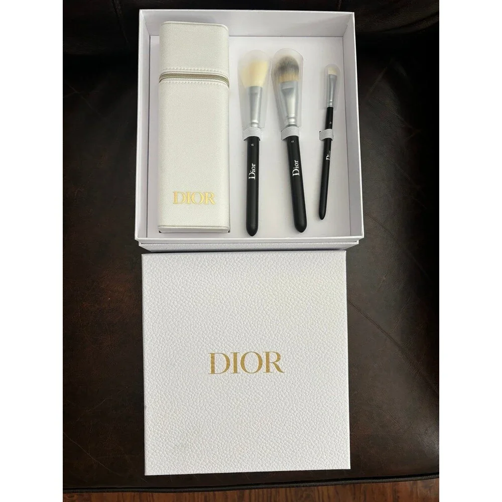 Dior brushes + case + box